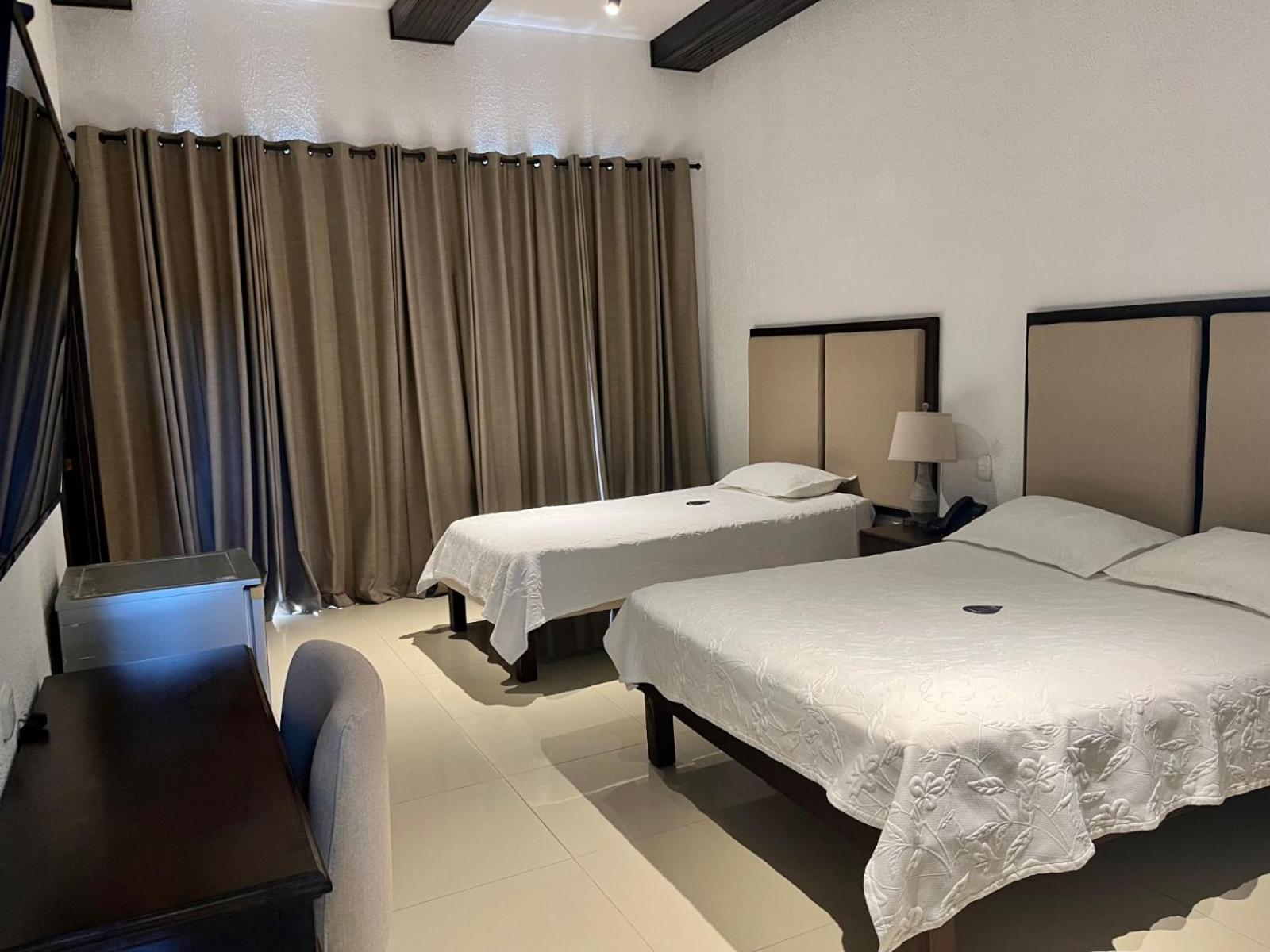 Hotel Dorado Plaza Centro Historico Cartagena Exteriör bild